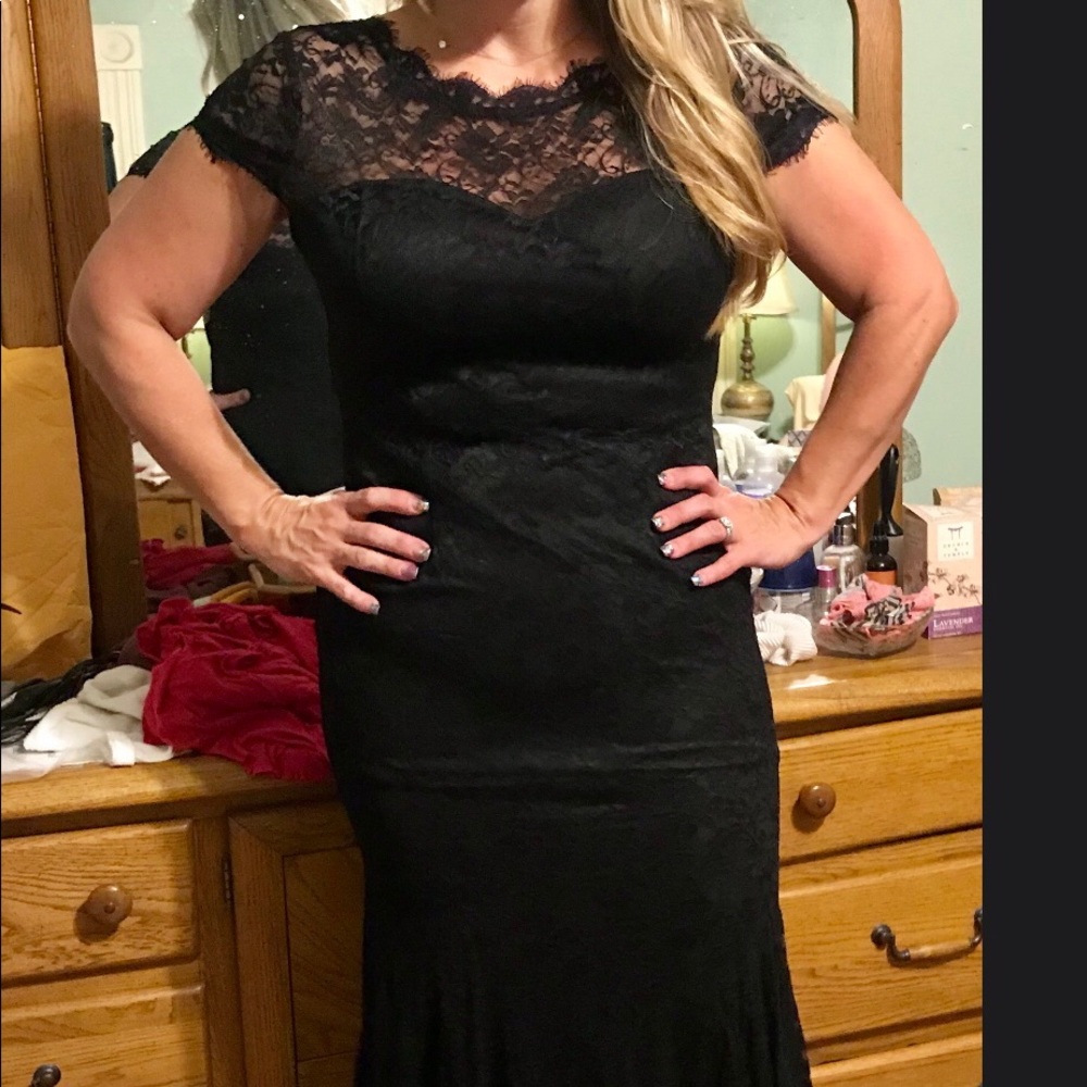 Dress/gown
